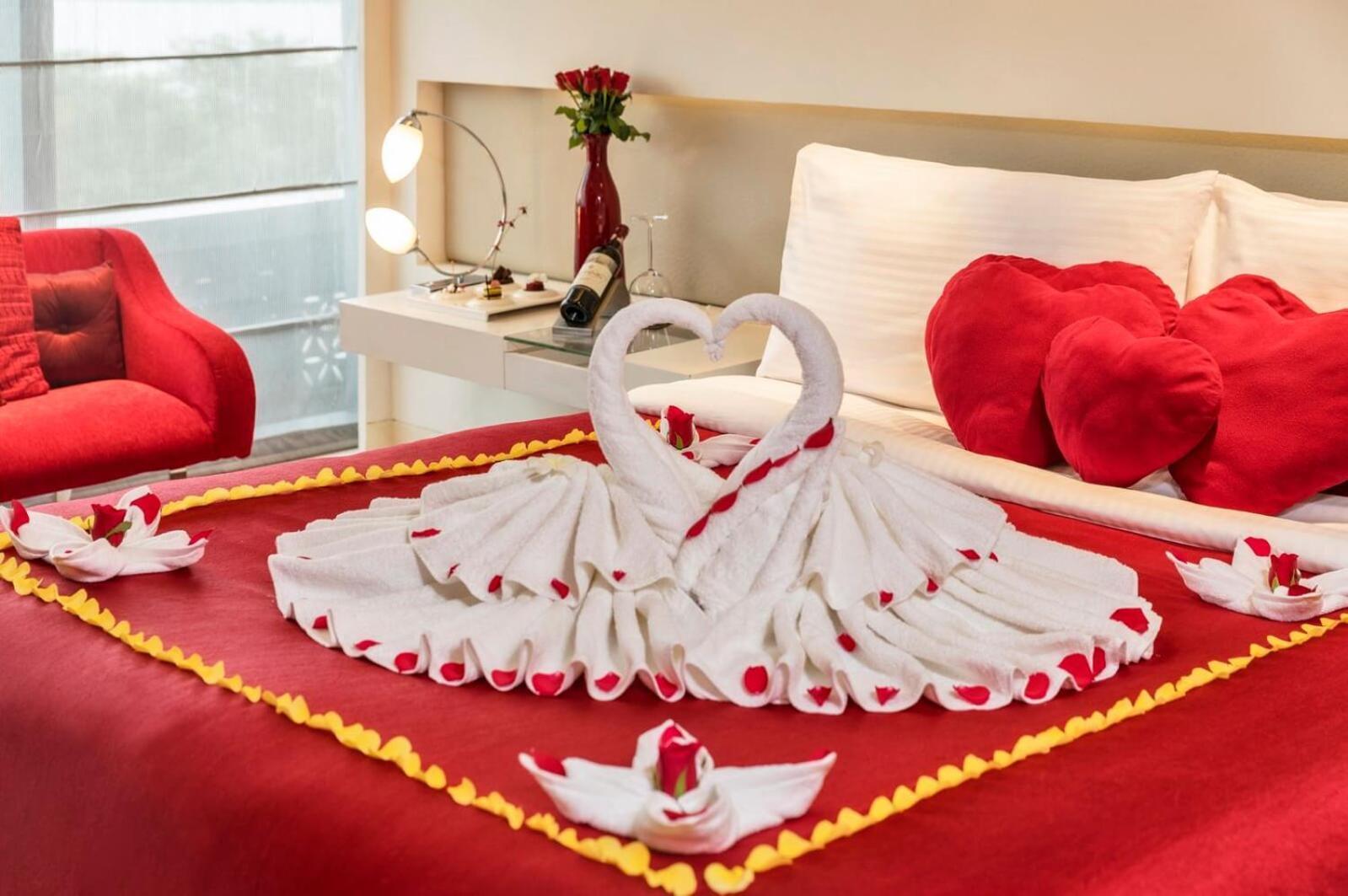 The Bellwood Suites Near Igi Airport New Delhi Eksteriør bilde